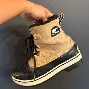Sorel Tivoli Women’s Beige and Black Winter Duck Snow Boots Size 6